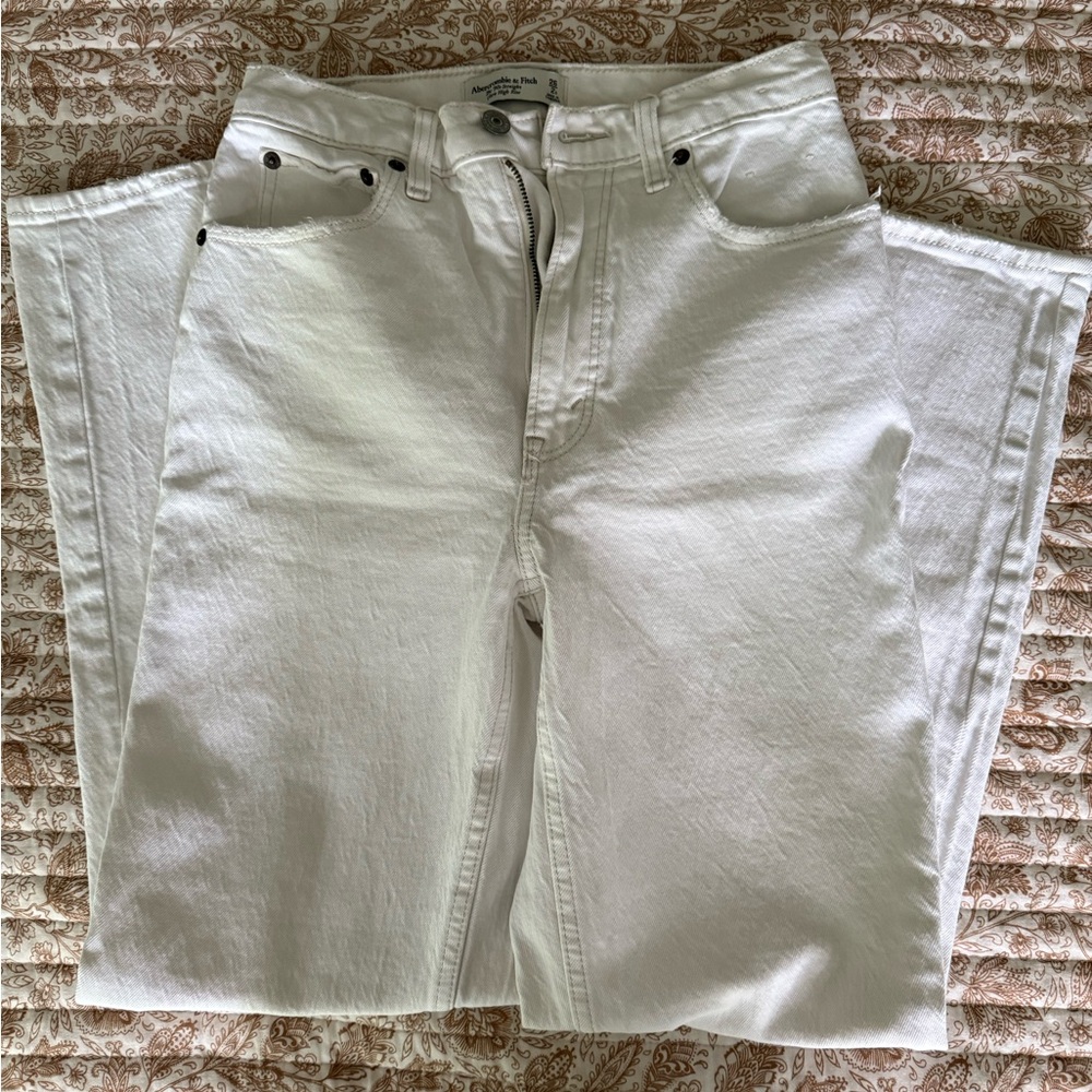 Abercrombie & Fitch White ultra high 90’s straight leg denim jeans size 2 / 26